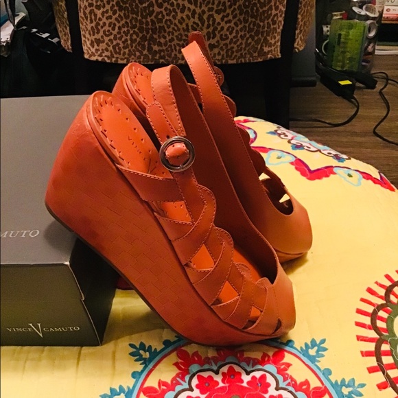 Vince Camuto Platform Heels - Picture 4 of 8